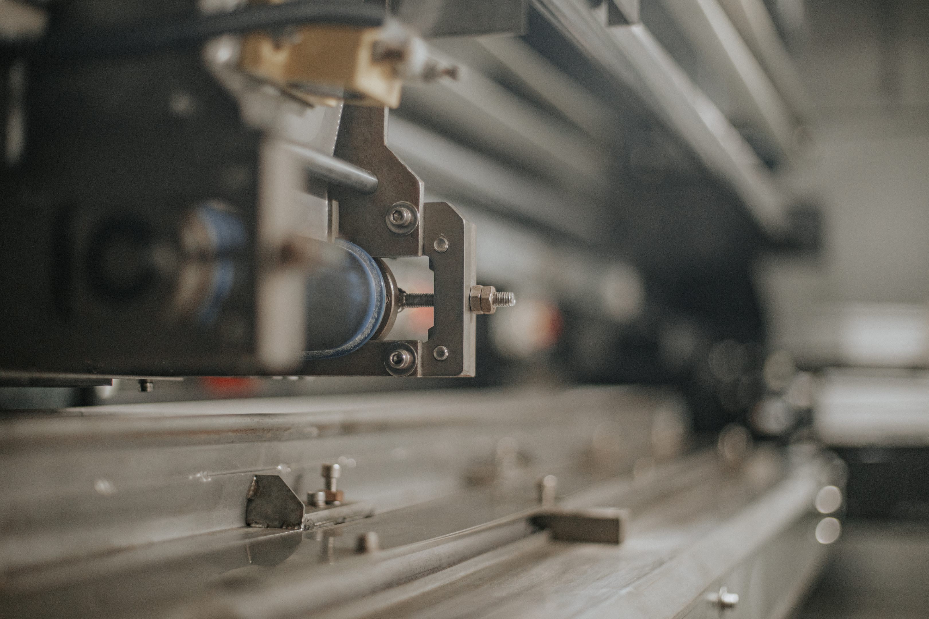 工業(yè)級3D打印機(jī)核心技術(shù)解析與實(shí)操指南，從設(shè)備選型到工藝優(yōu)化